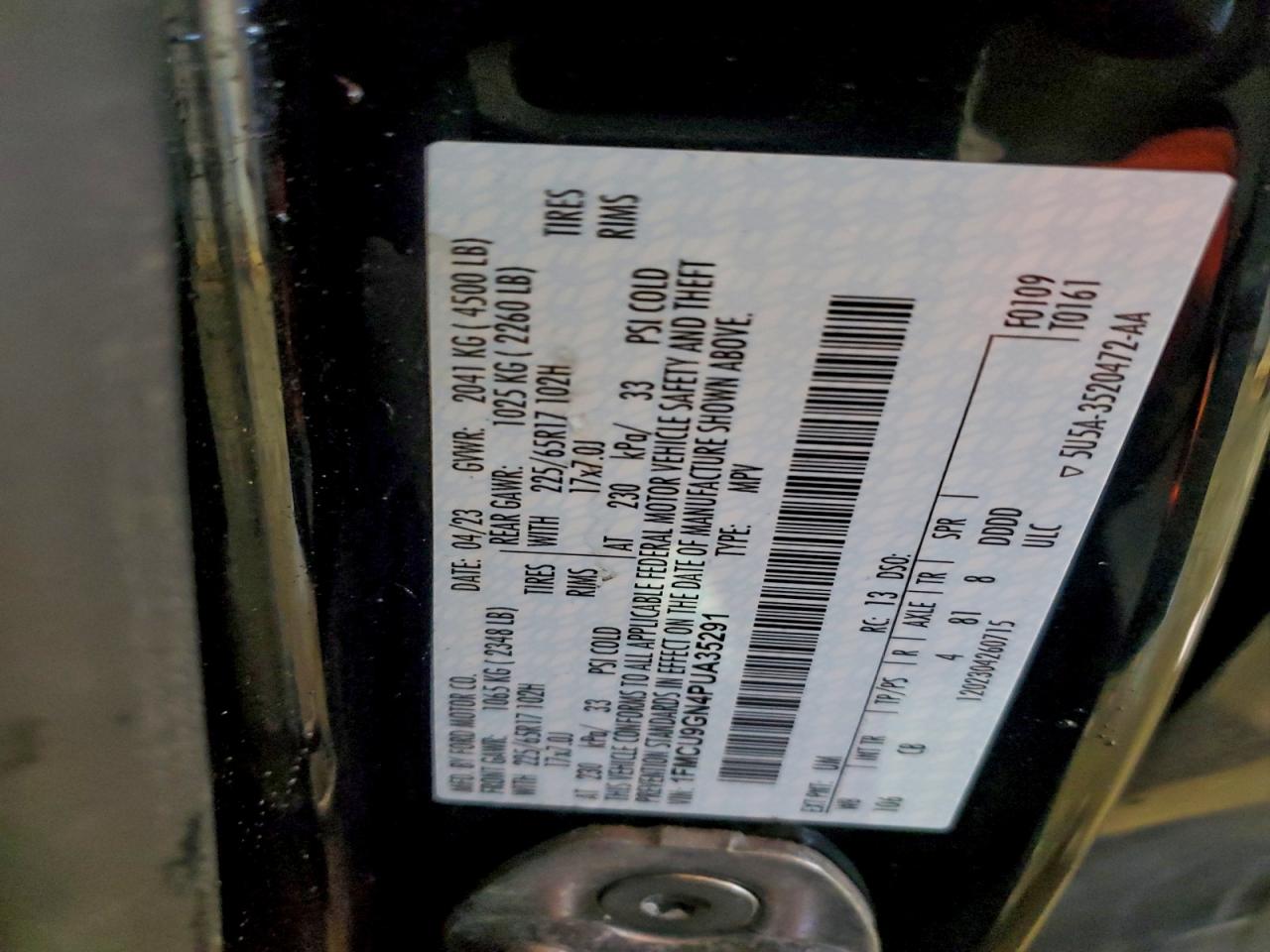 Ford Escape Active Image 2