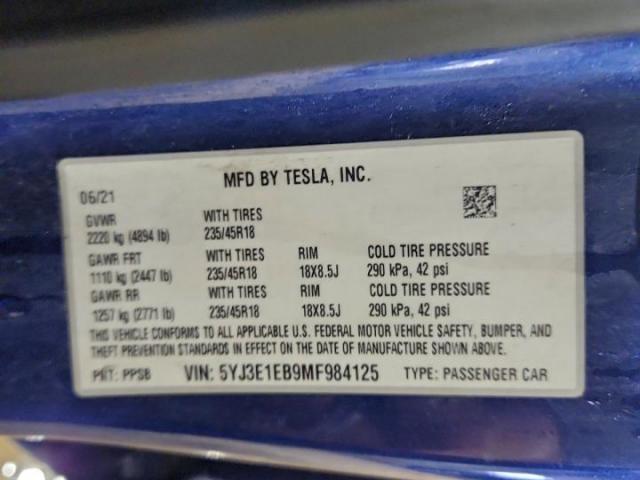 Tesla Model 3 Image 8