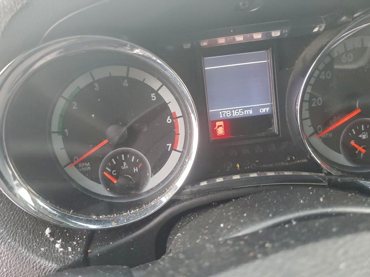 Dodge Durango Sxt Image 8