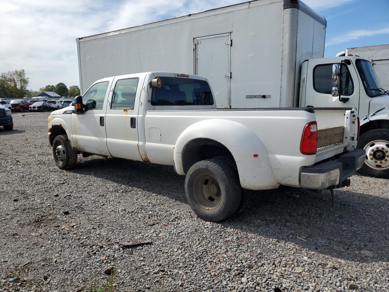Ford F-350 Super Duty Image 2