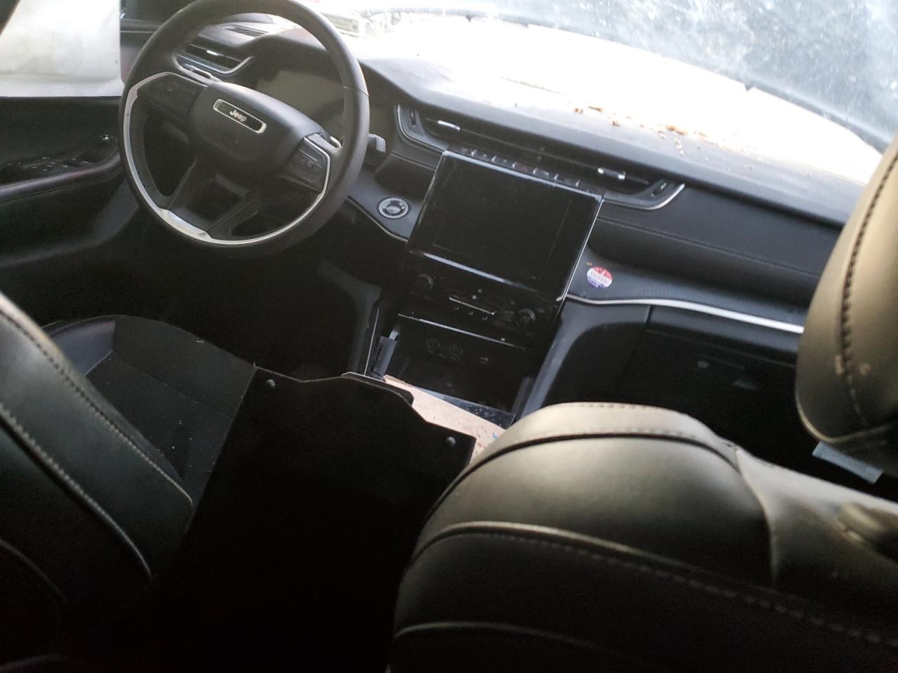 Jeep Grand Cherokee L Laredo Image 6