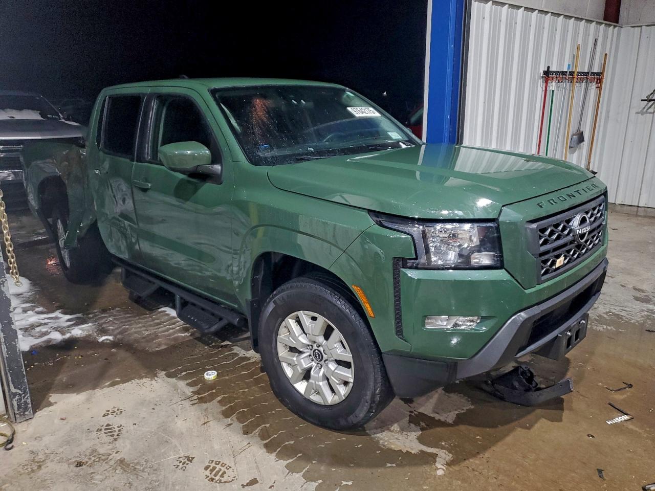 Nissan Frontier S Image 3