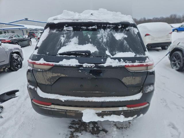 Jeep Grand Cherokee Limited Image 4