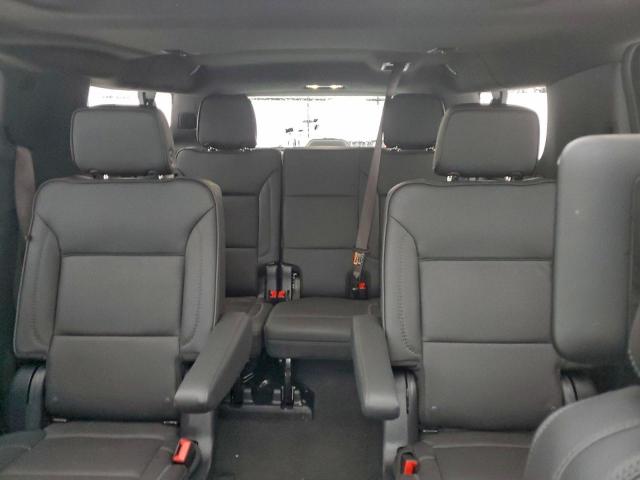 GMC Yukon Denali Image 7