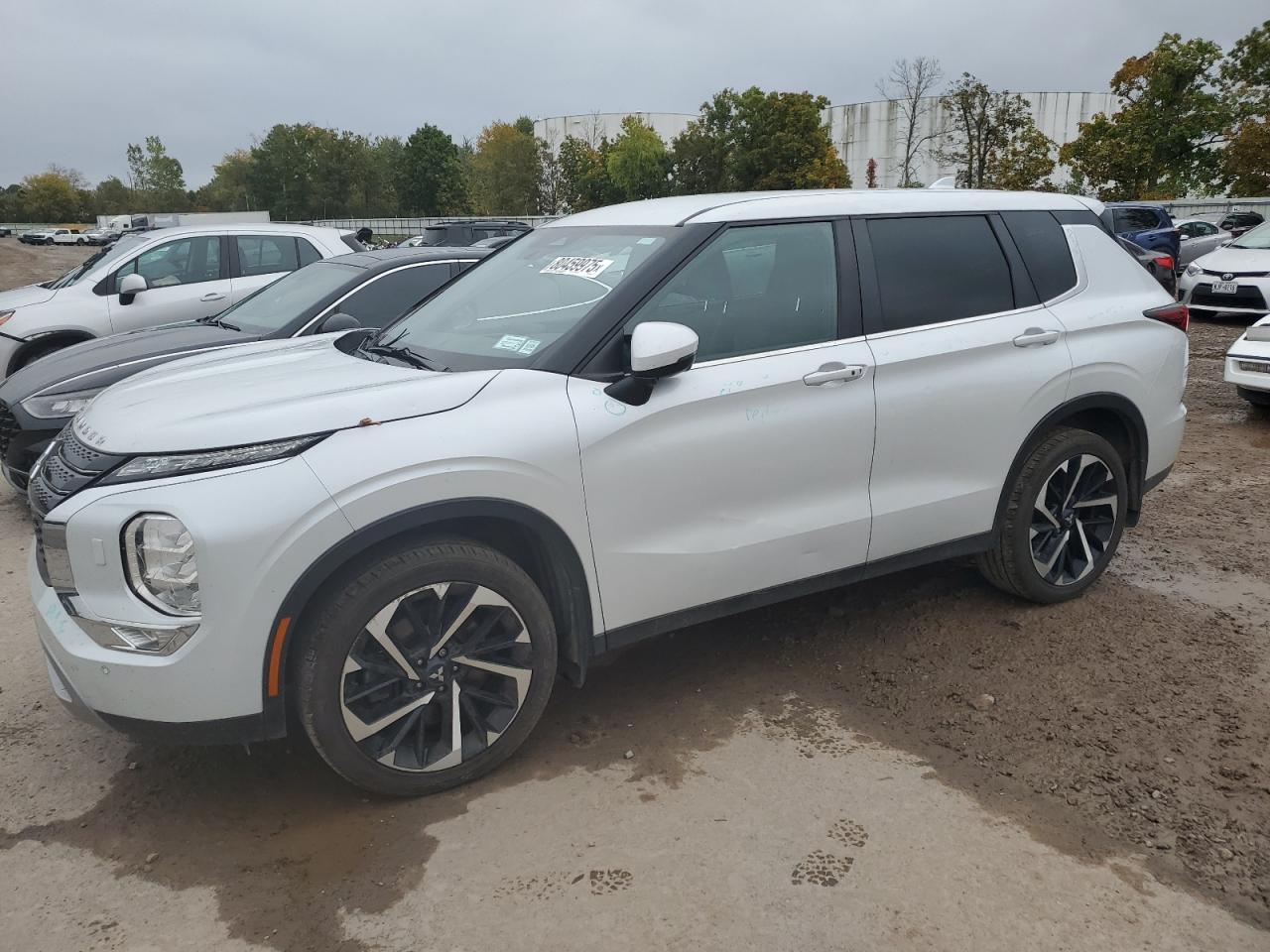 Mitsubishi Outlander Se Image 1