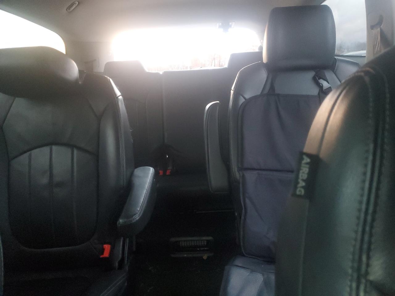 Buick Enclave Image 7