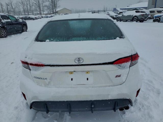 Toyota Corolla Se Image 9