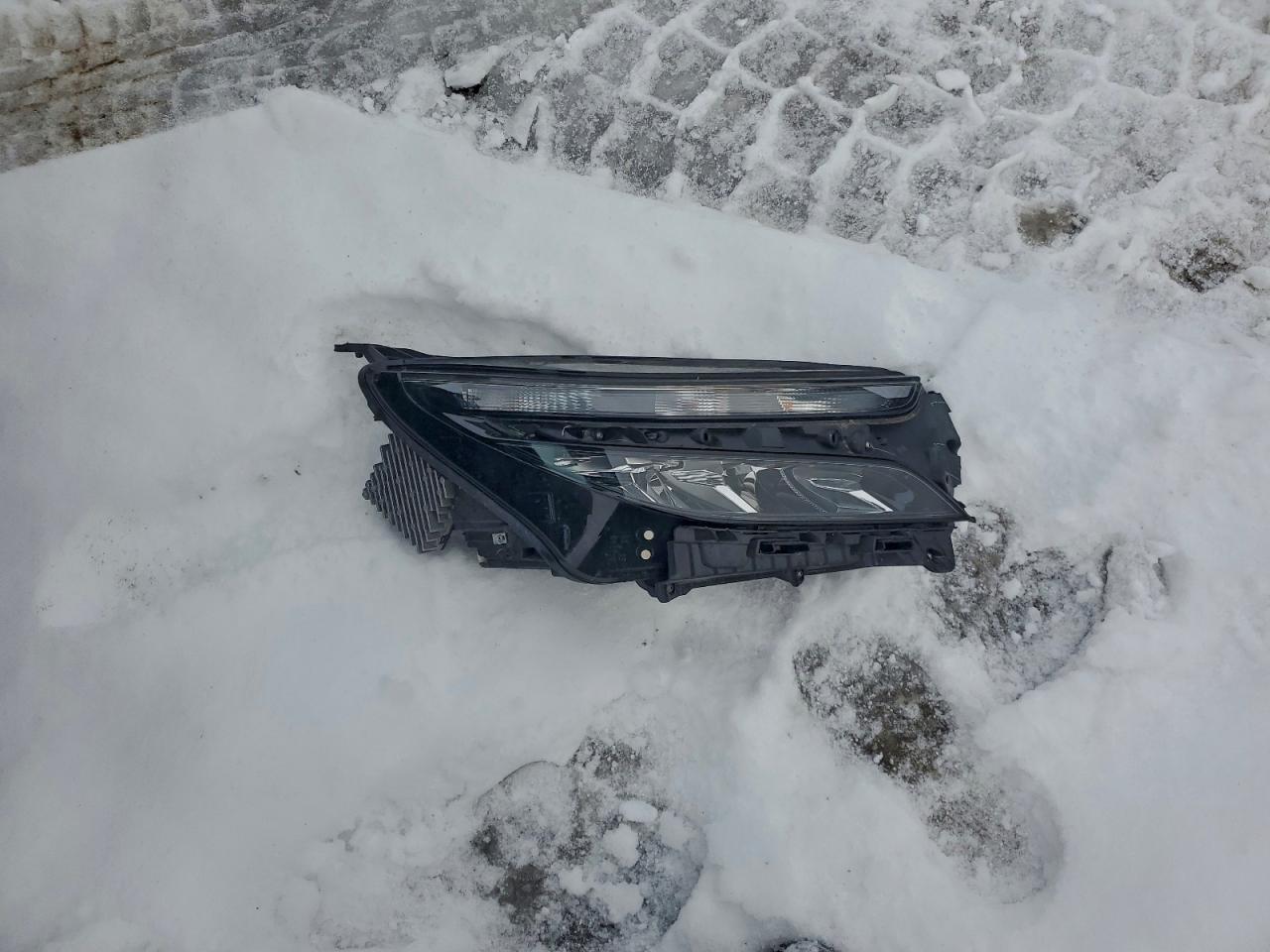 Chevrolet Equinox Ls Image 8