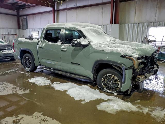 Toyota Tundra Crewmax Sr Image 3