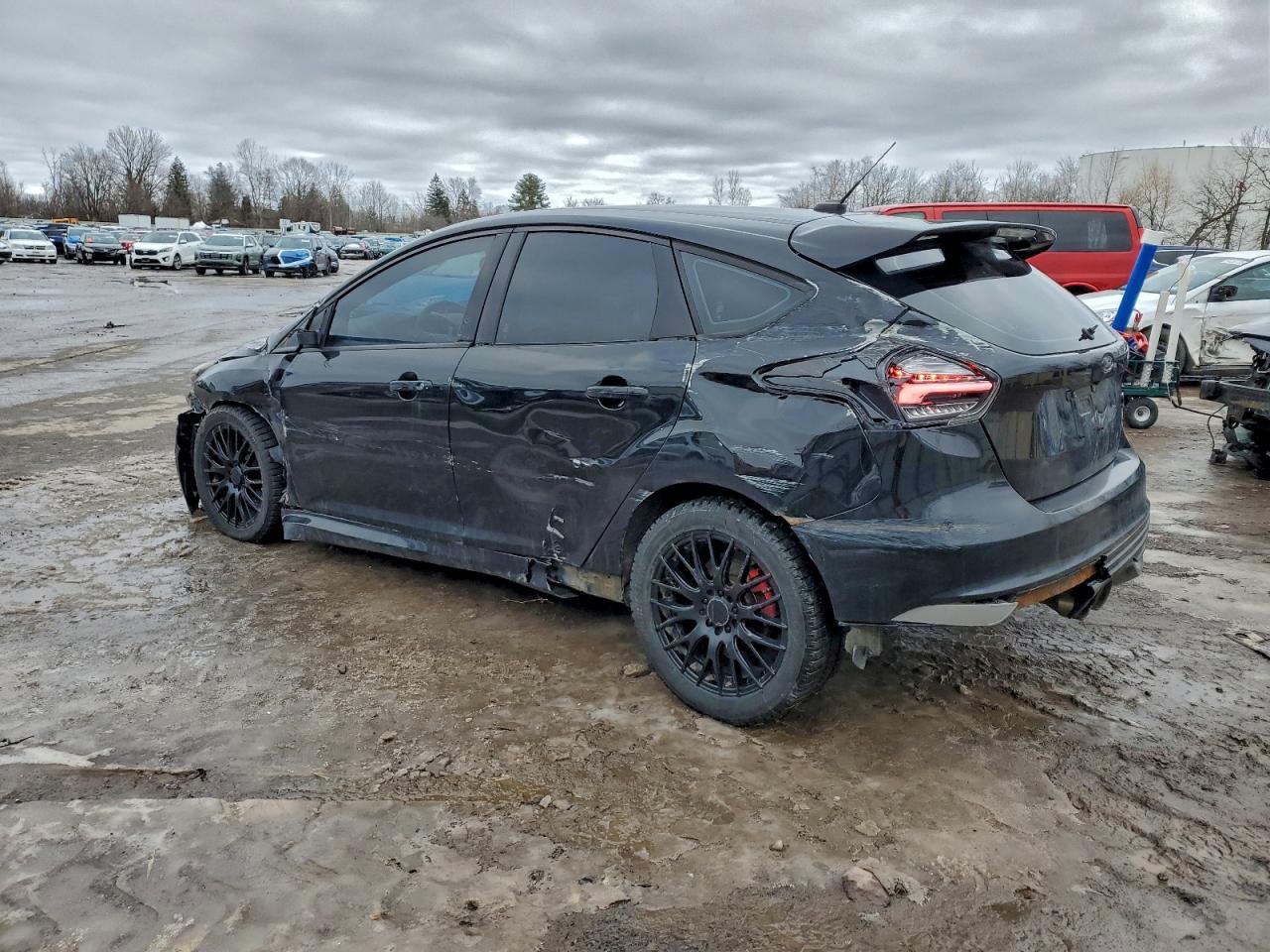 Ford Focus St Image 3