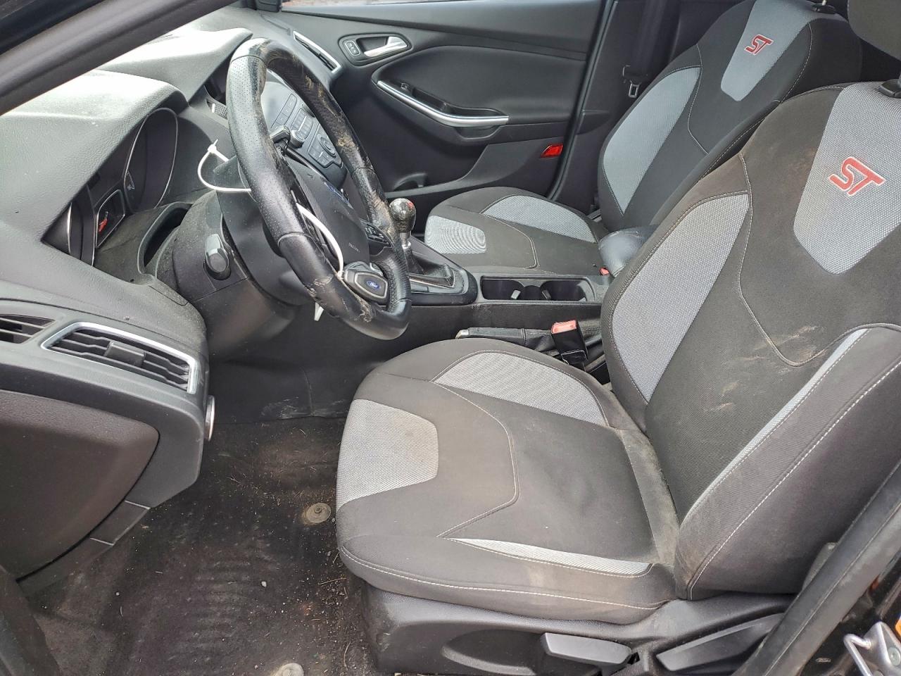 Ford Focus St Image 5