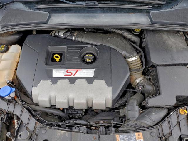 Ford Focus St Image 11