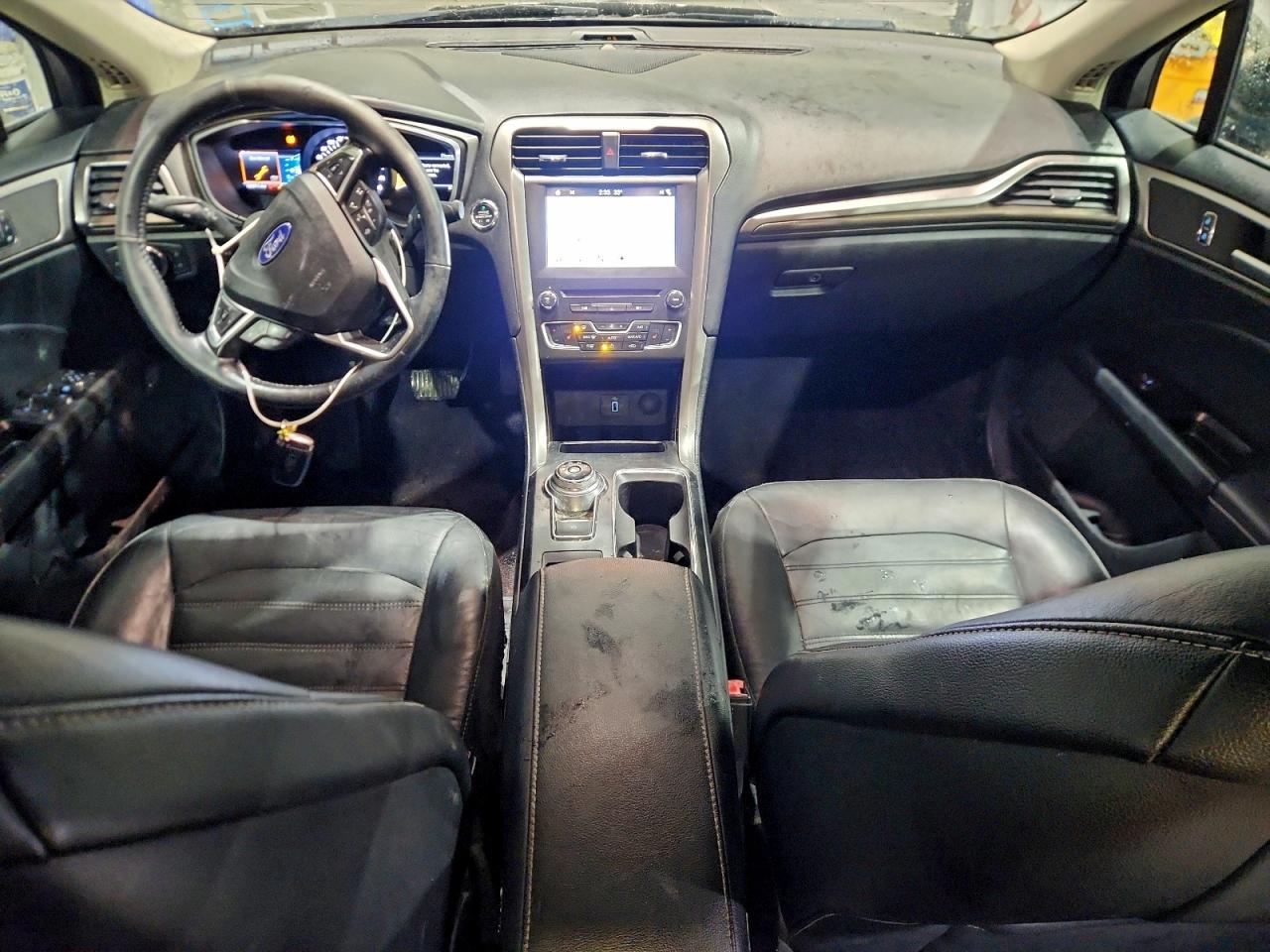 Ford Fusion Se Image 8