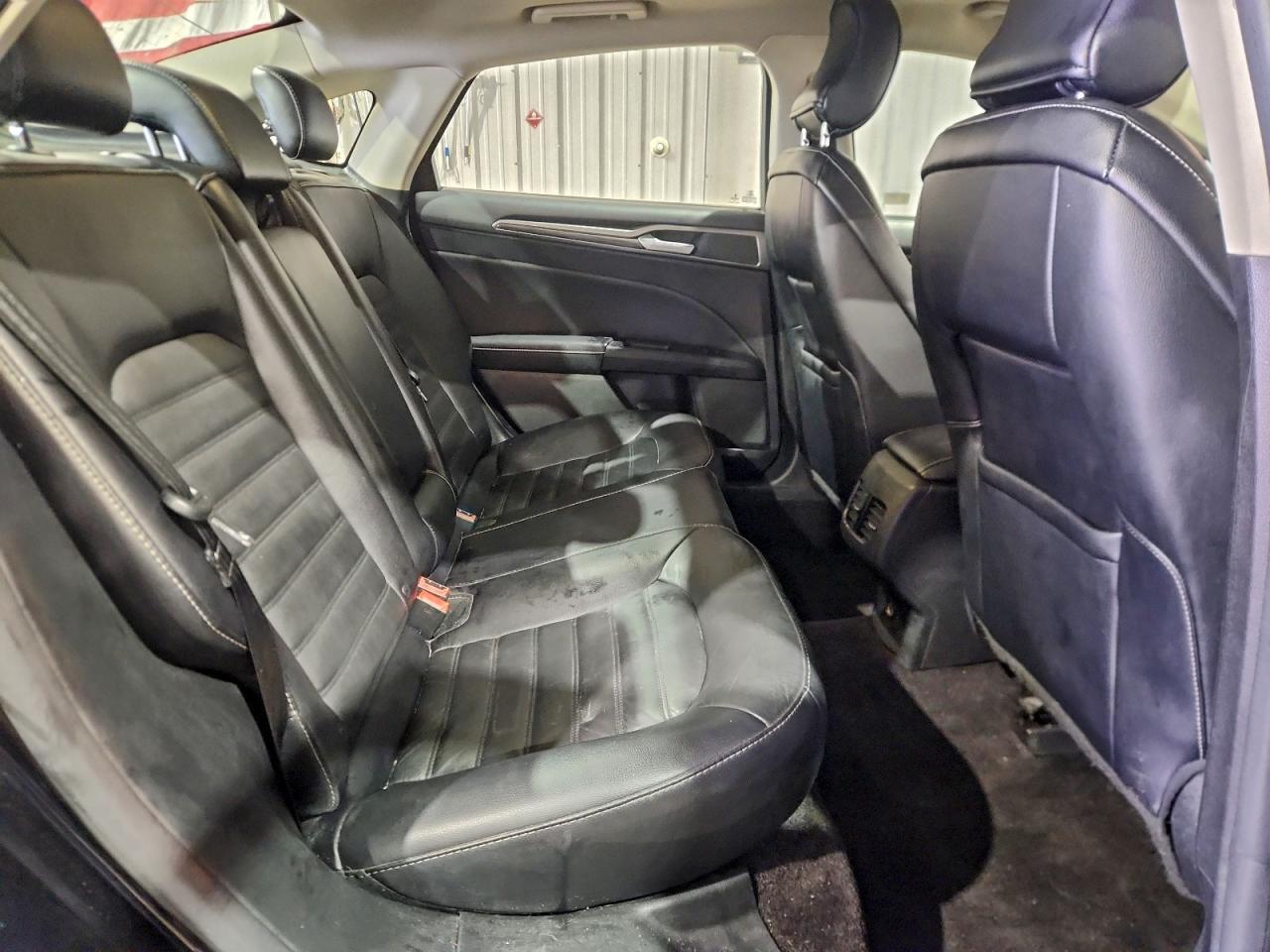 Ford Fusion Se Image 4