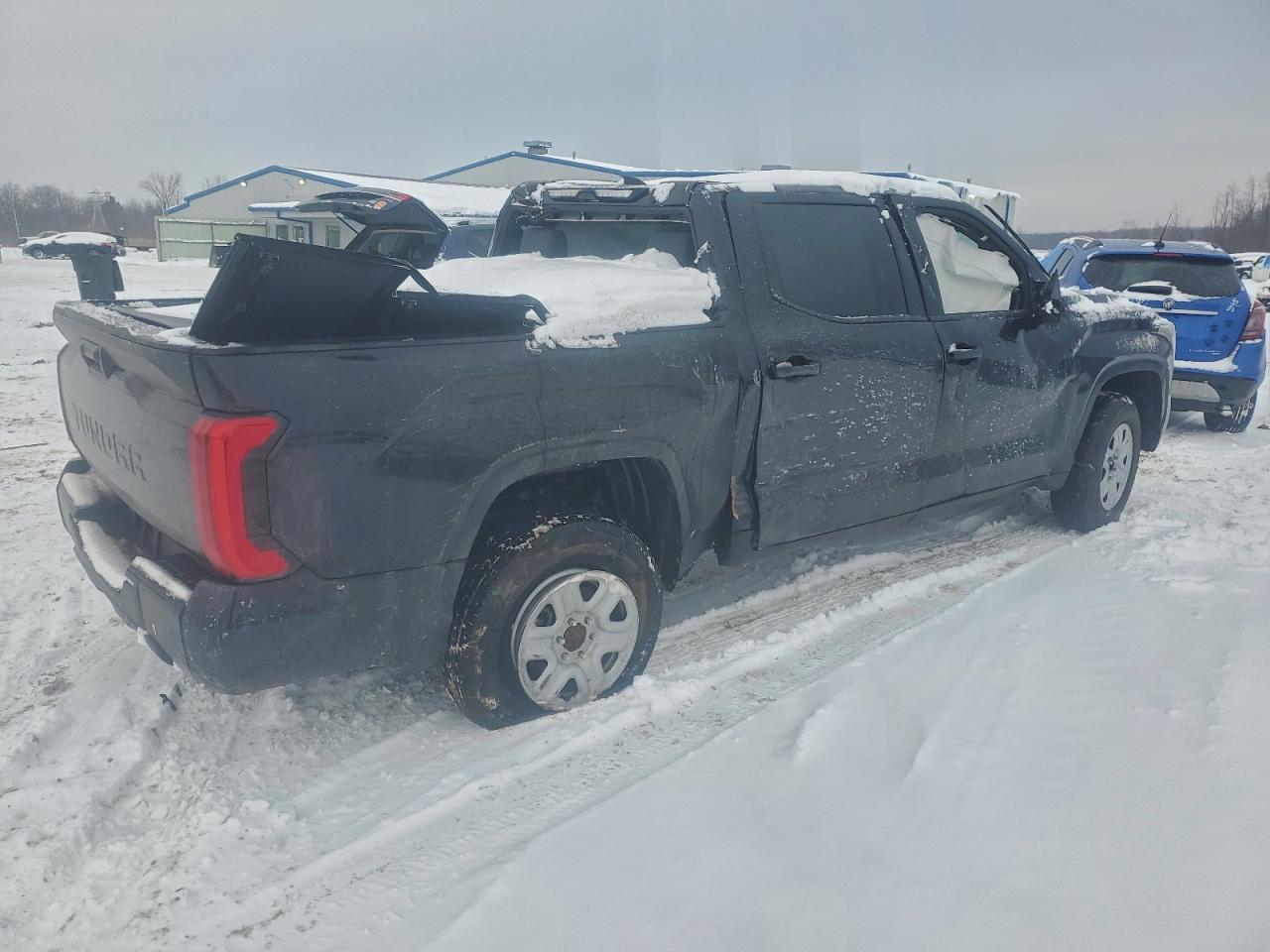 Toyota Tundra Crewmax Sr Image 3