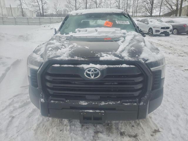 Toyota Tundra Crewmax Sr Image 8
