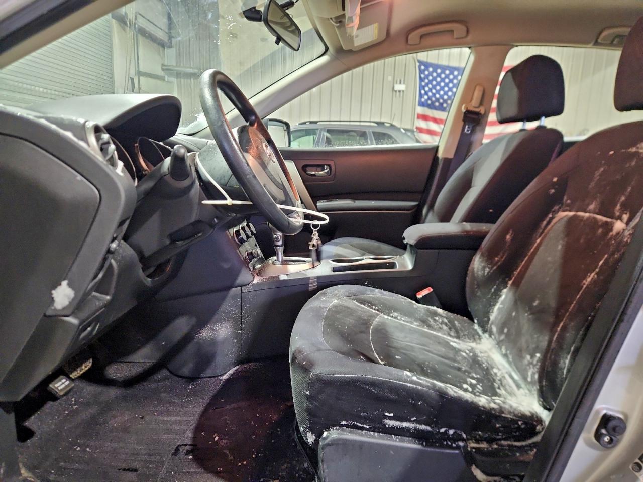 Nissan Rogue S Image 9