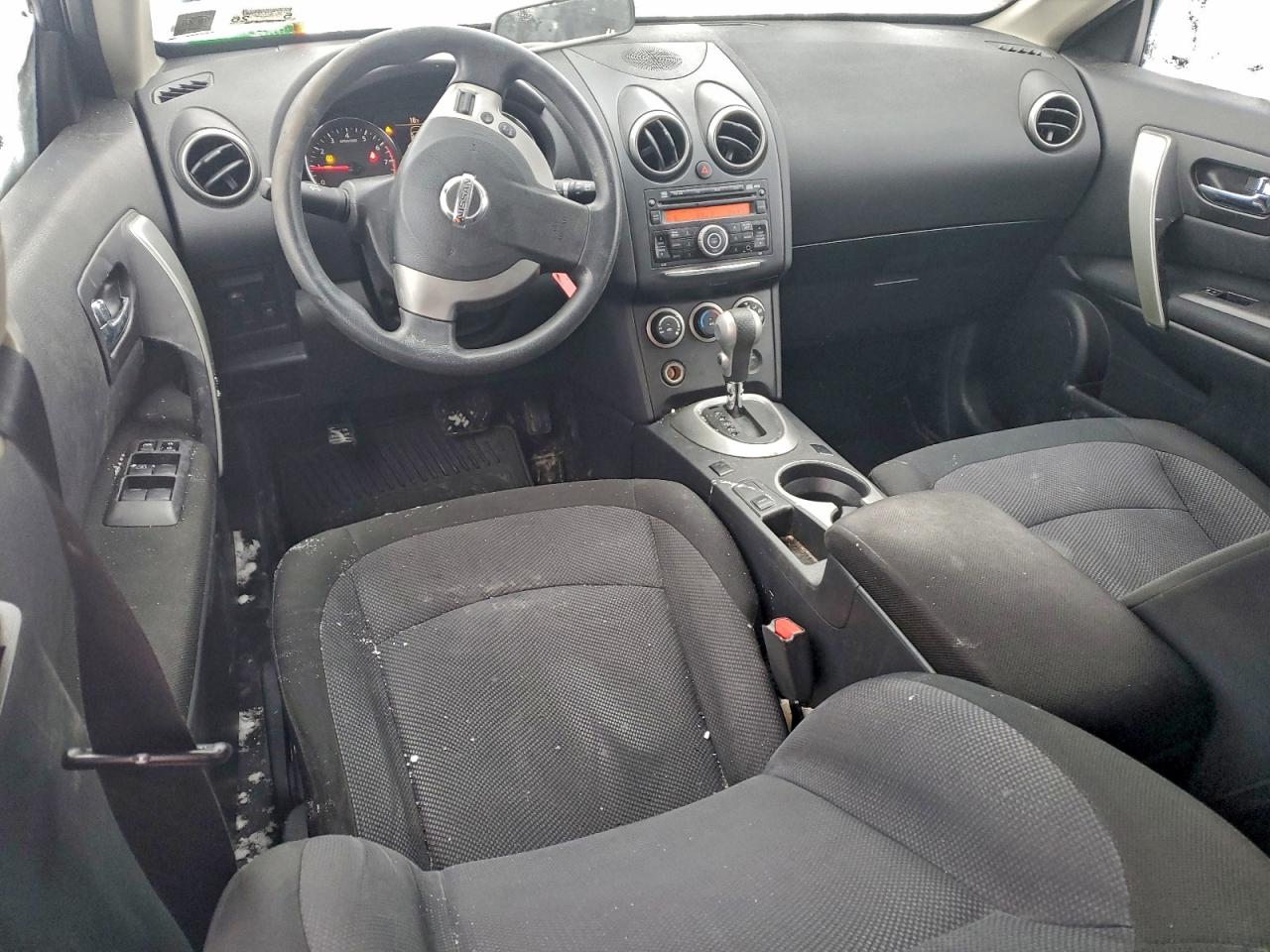 Nissan Rogue S Image 6