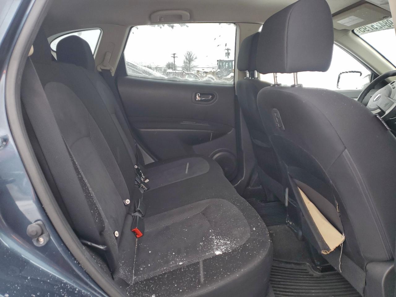 Nissan Rogue S Image 8