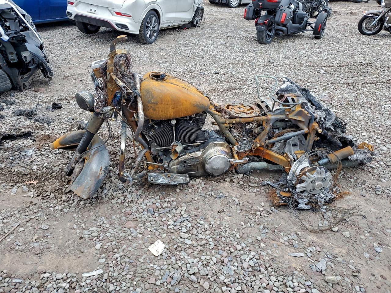 Harley-Davidson Fl Tri Glide Ultra Classic Image 2