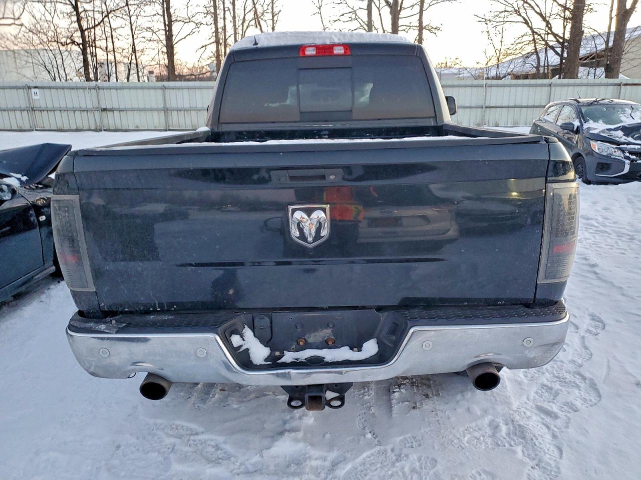 Ram 1500 Slt Image 9