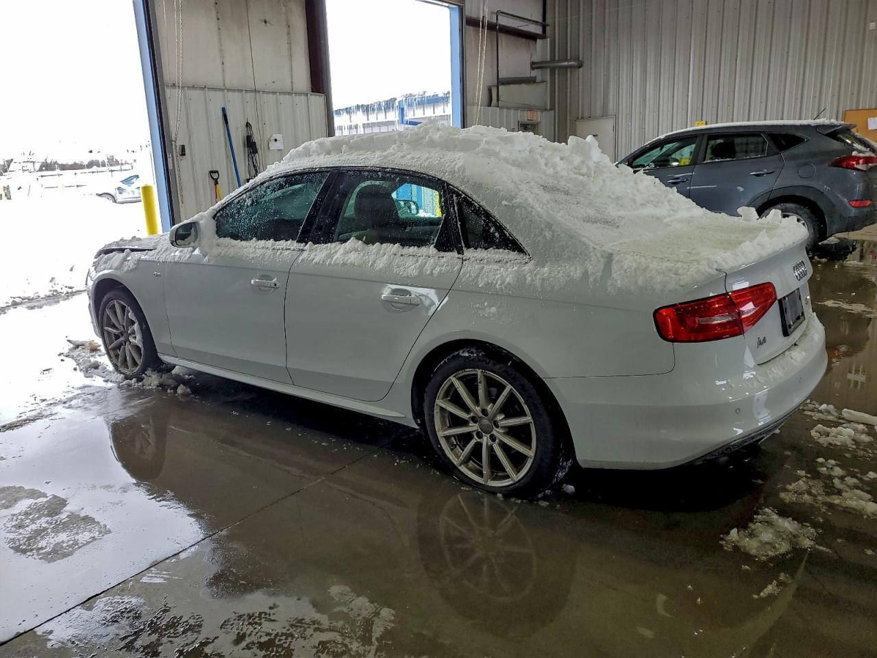 Audi A4 Premium Plus Image 2