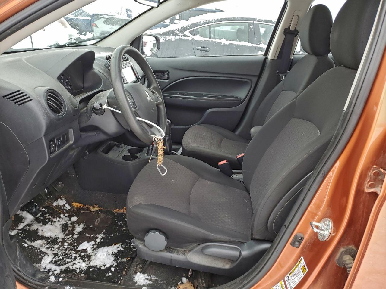 Mitsubishi Mirage Es Image 8