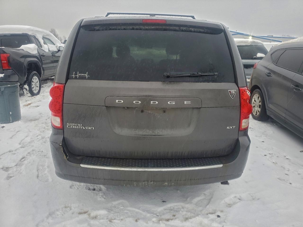Dodge Caravan Sxt Image 7