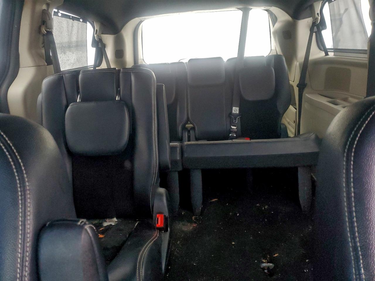 Dodge Caravan Sxt Image 3