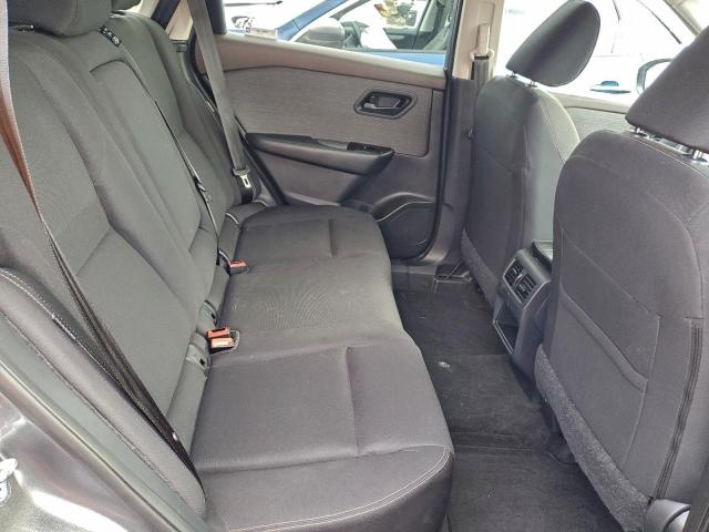 Nissan Rogue S Image 2