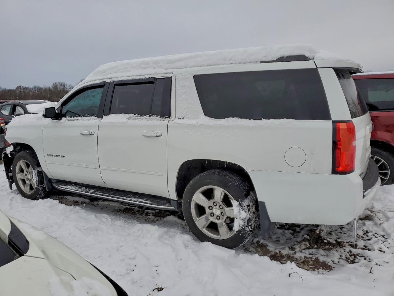 Chevrolet Suburban K1500 Ltz Image 3