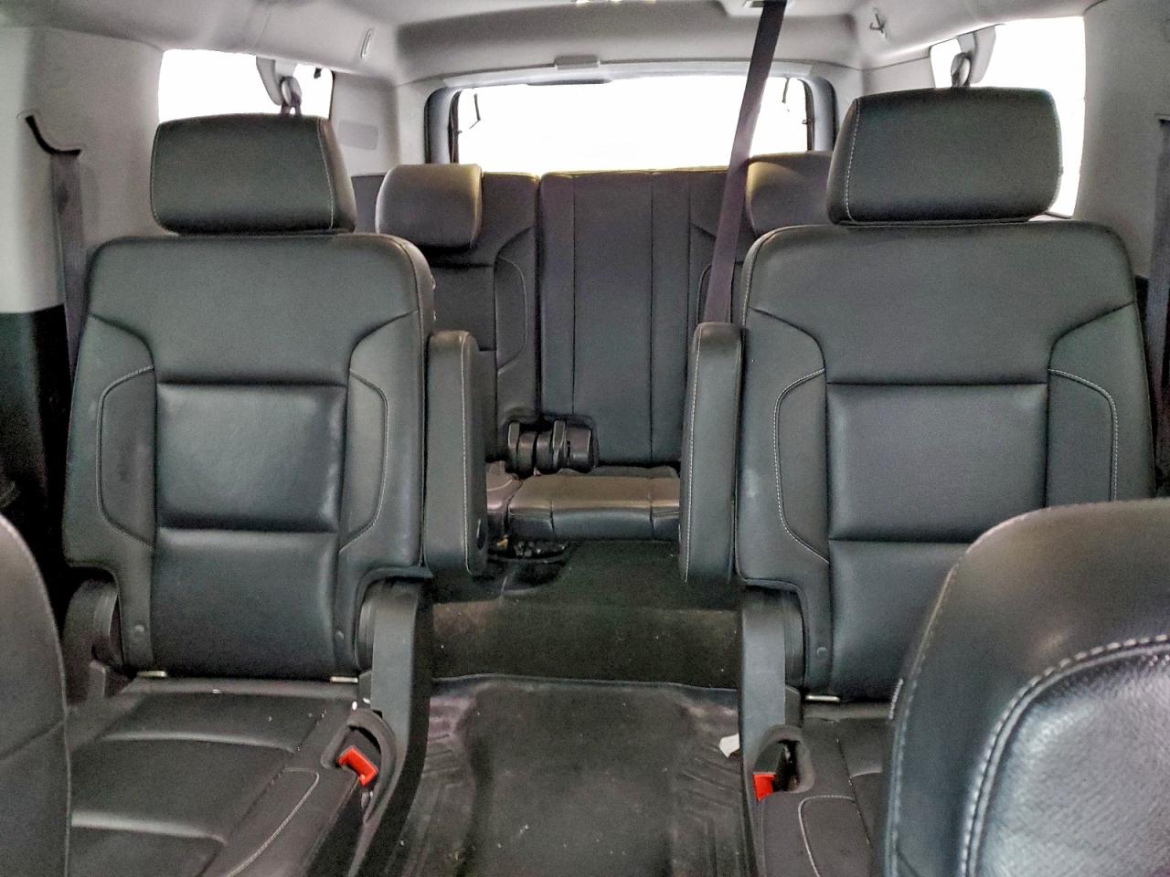 Chevrolet Suburban K1500 Ltz Image 7