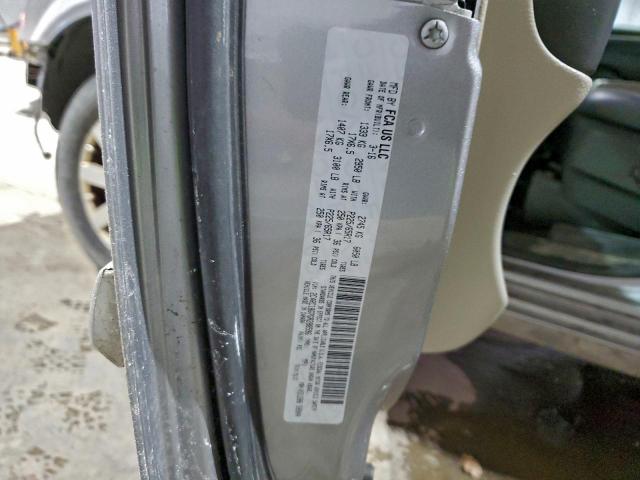 Chrysler Minivan Touring Image 12