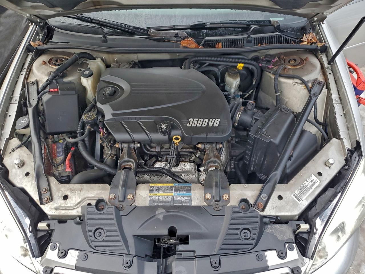 Chevrolet Impala Lt Image 8