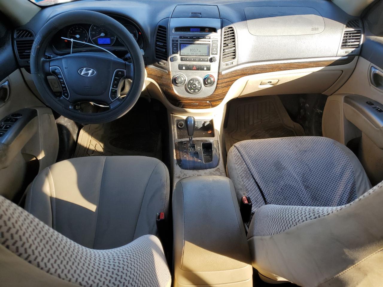 Hyundai SANTA FE Gls Image 3