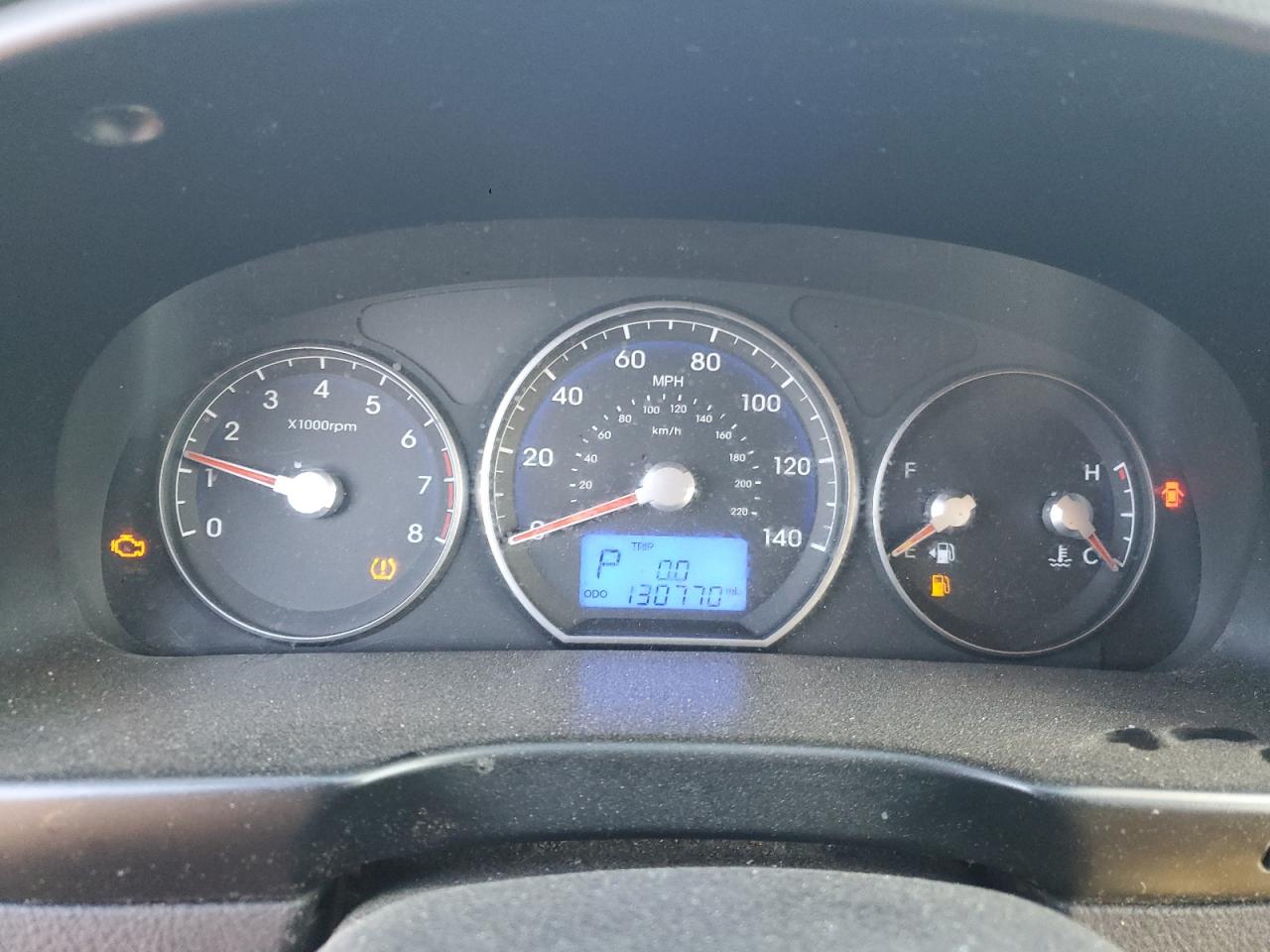 Hyundai SANTA FE Gls Image 8