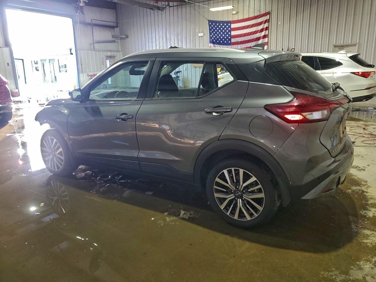 Nissan Kicks Sv Image 2