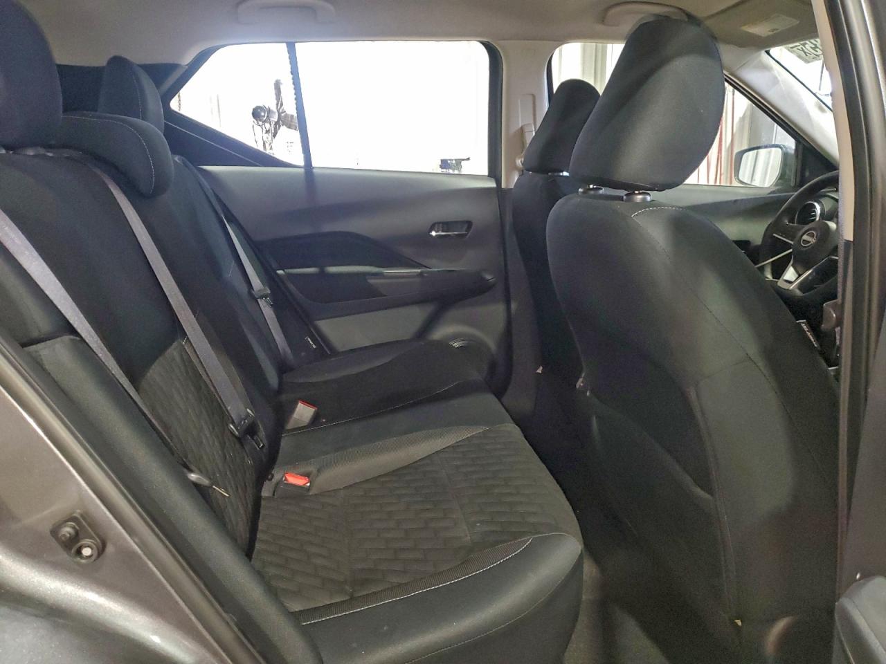 Nissan Kicks Sv Image 14