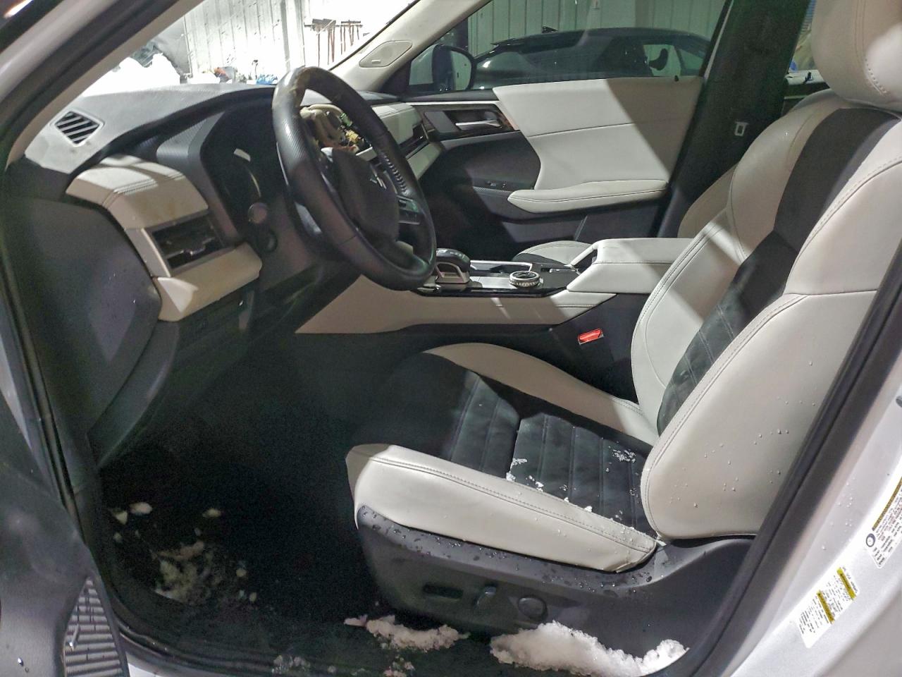 Mitsubishi Outlander Se Image 5