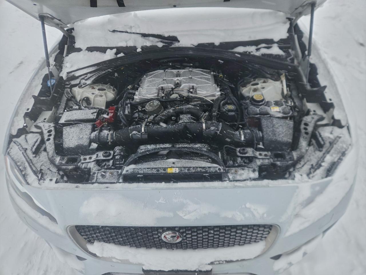 Jaguar F-PACE R - Sport Image 8