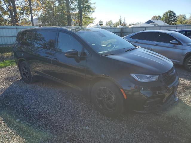 Chrysler Pacifica Hybrid Touring L Image 8
