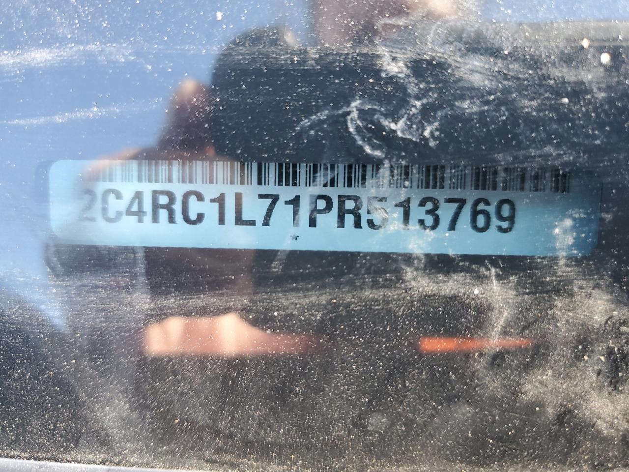 Chrysler Pacifica Hybrid Touring L Image 13