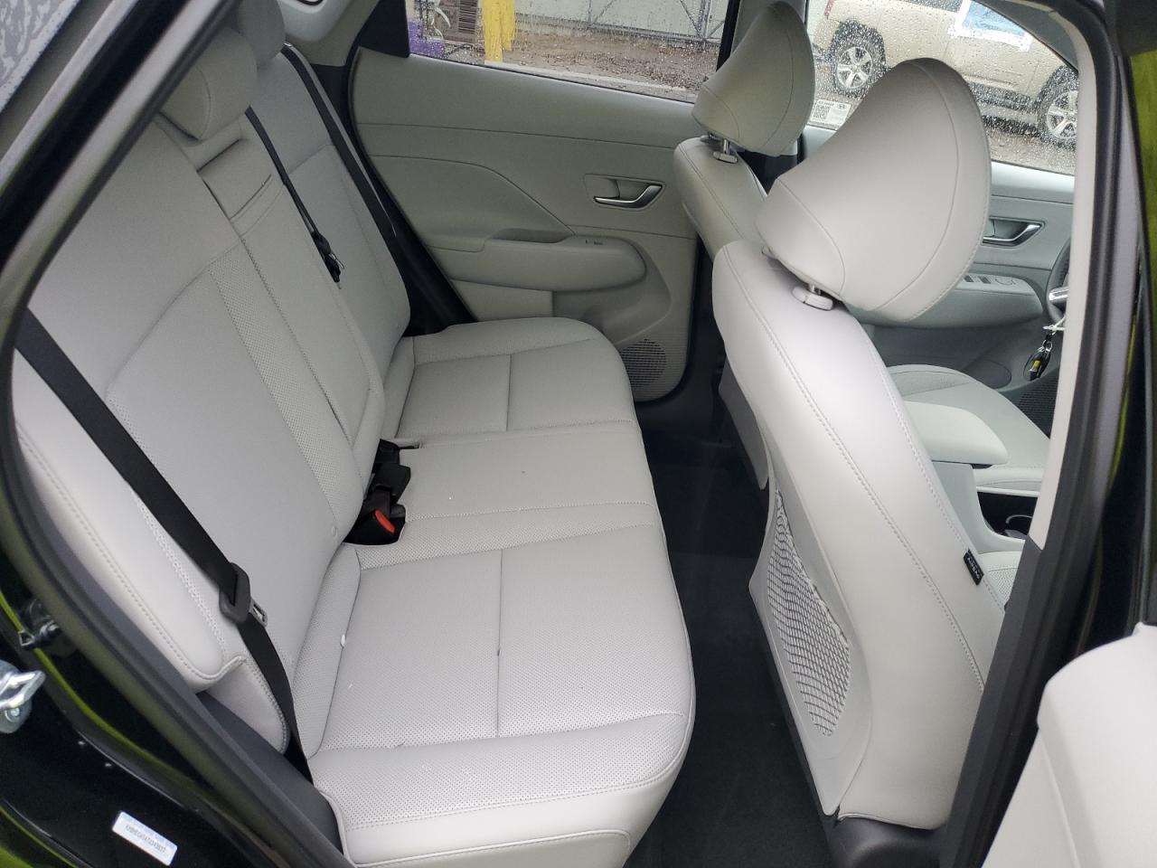 Hyundai KONA Limited Image 6