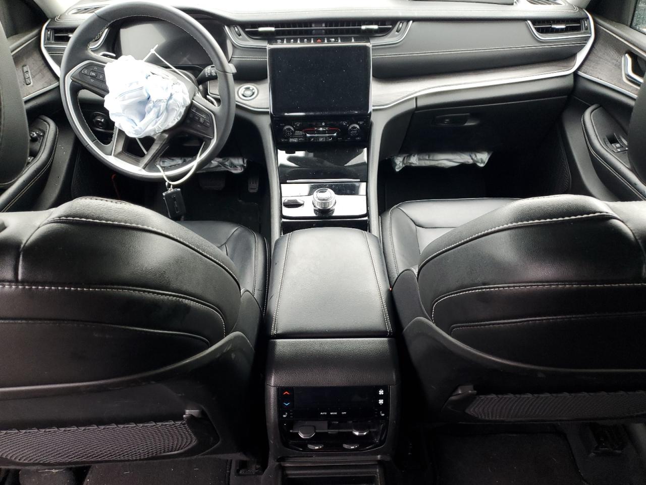 Jeep Grand Cherokee L Limited Image 10