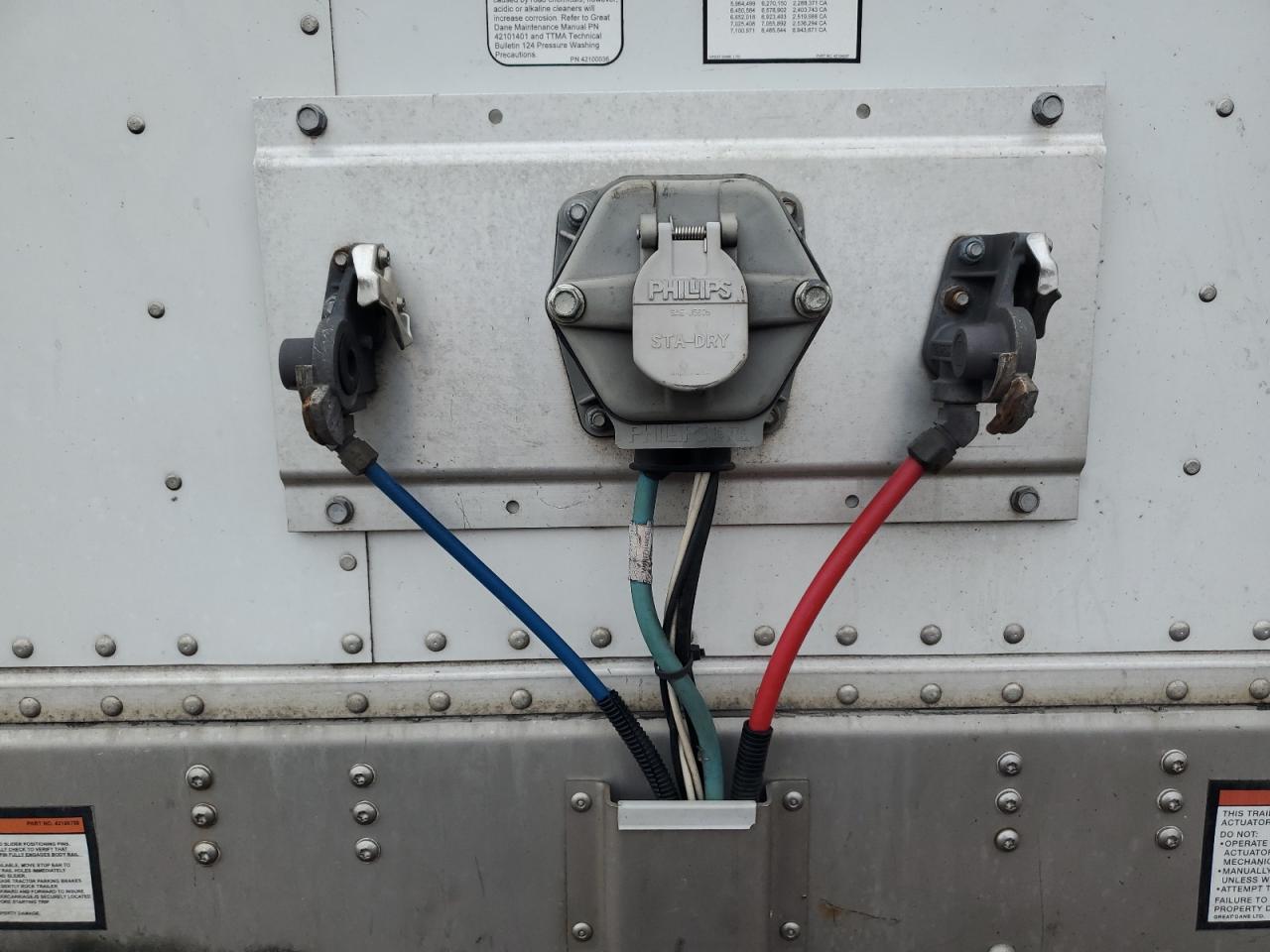 Great Dane Trailer Image 10