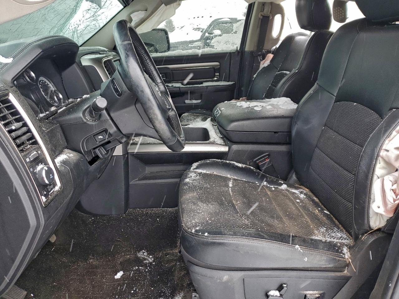 Ram 1500 Sport Image 10