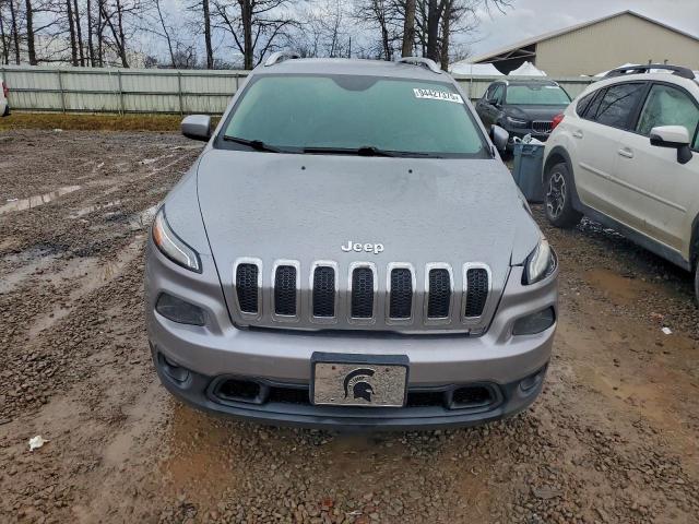 Jeep Grand Cherokee Latitude Image 4