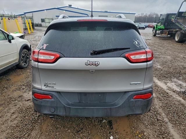 Jeep Grand Cherokee Latitude Image 6