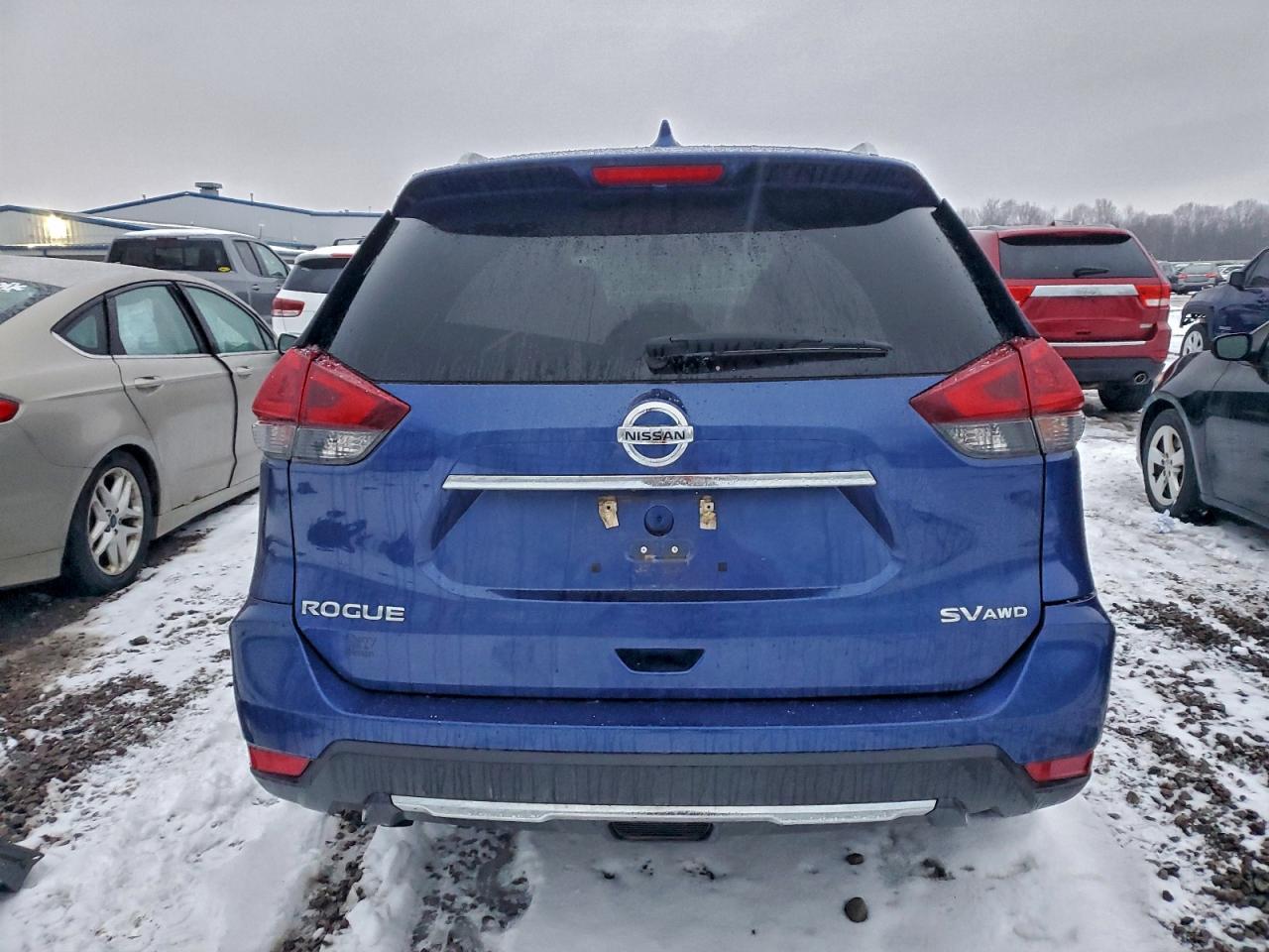 Nissan Rogue S Image 9