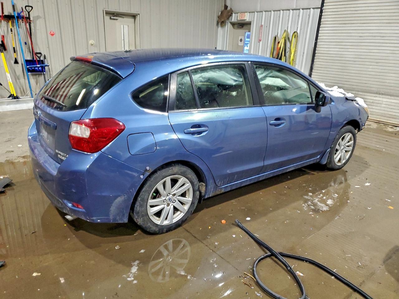 Subaru Impreza Premium Image 12